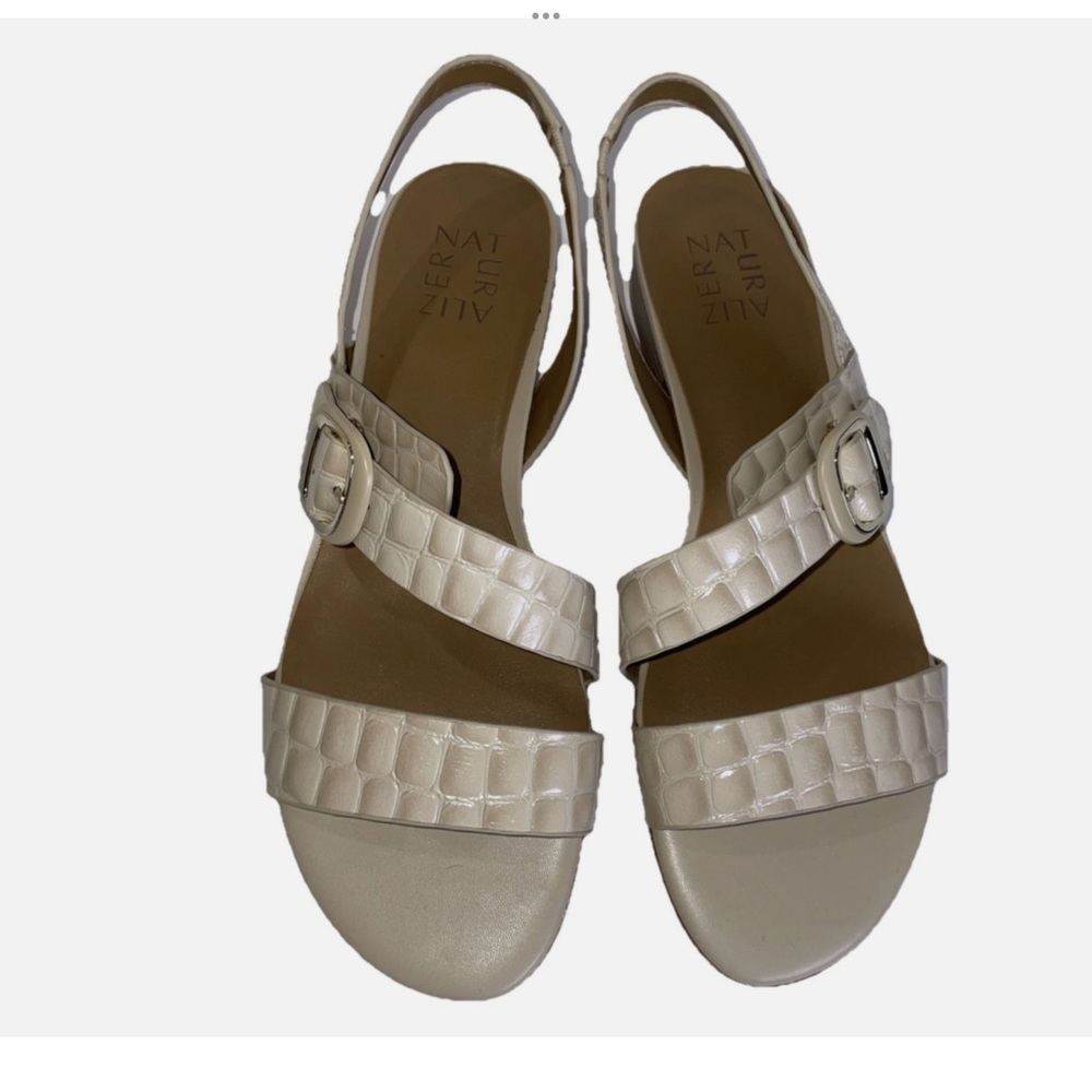 Naturalizer Women's Cream Sandals
